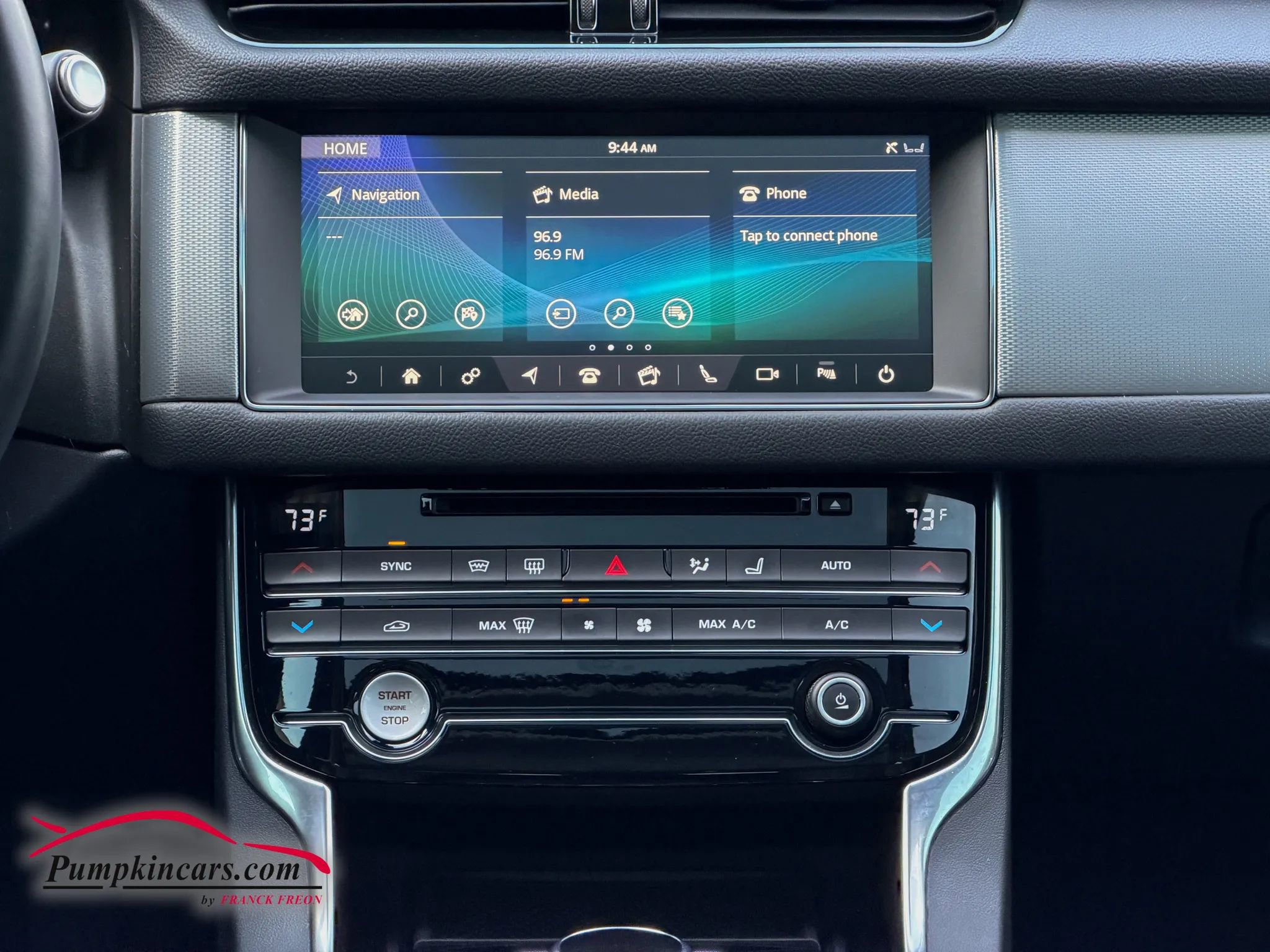 Used 2020 Jaguar XF Prestige image 12