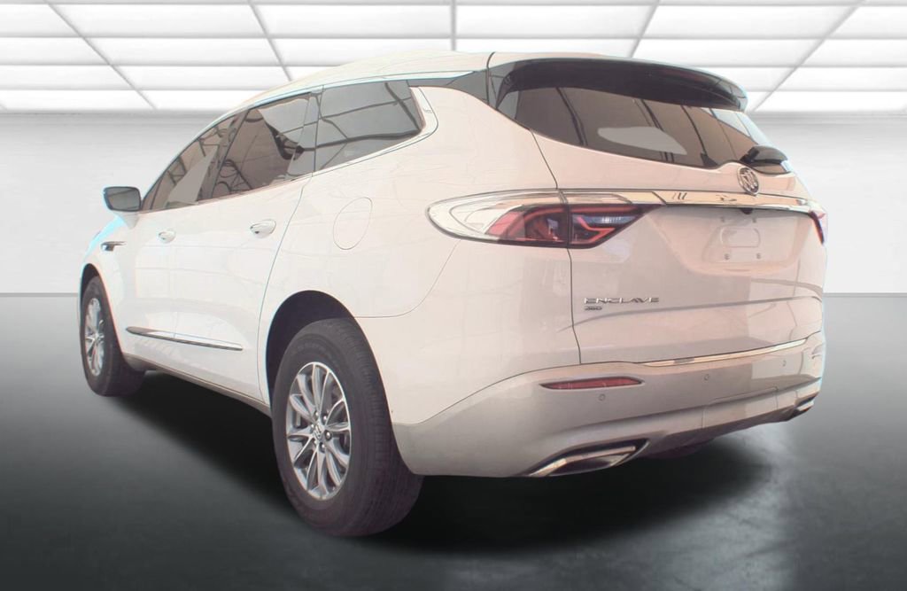 Used 2023 Buick Enclave Essence AWD/4WD image 16