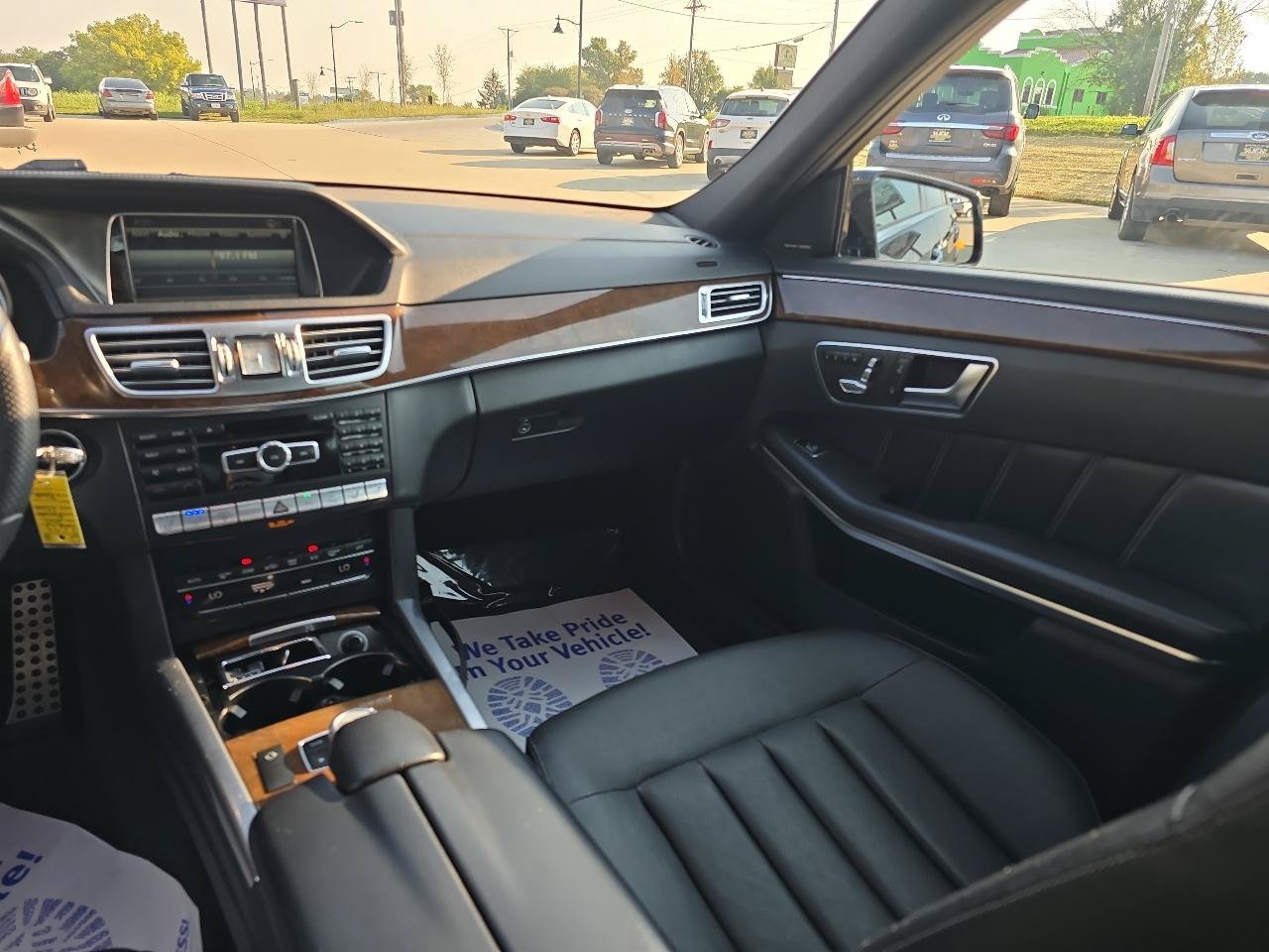 Used 2015 Mercedes-Benz E 400 4MATIC Sedan image 14