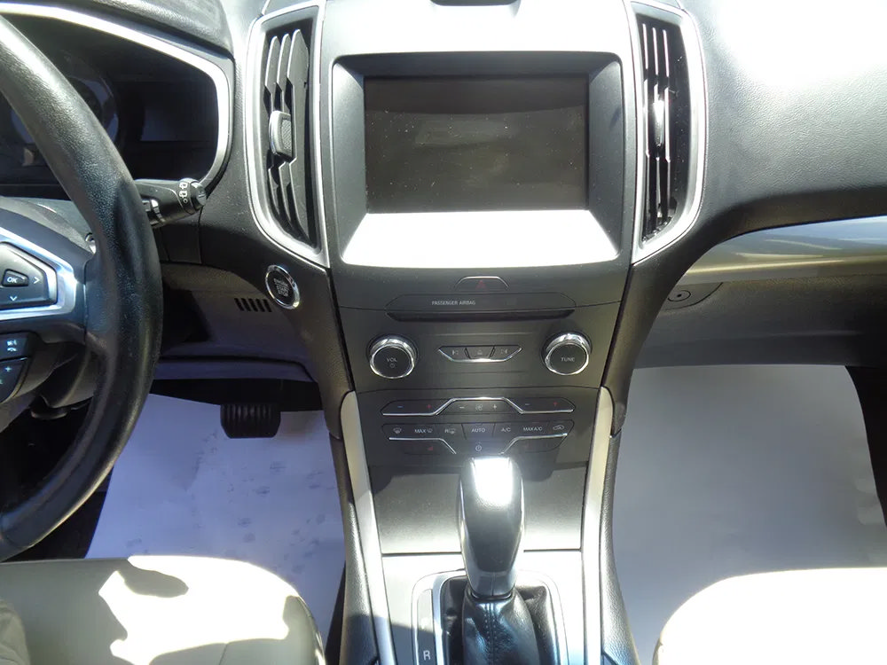 Used 2015 Ford Edge SEL w/ Equipment Group 201A AWD/4WD image 18