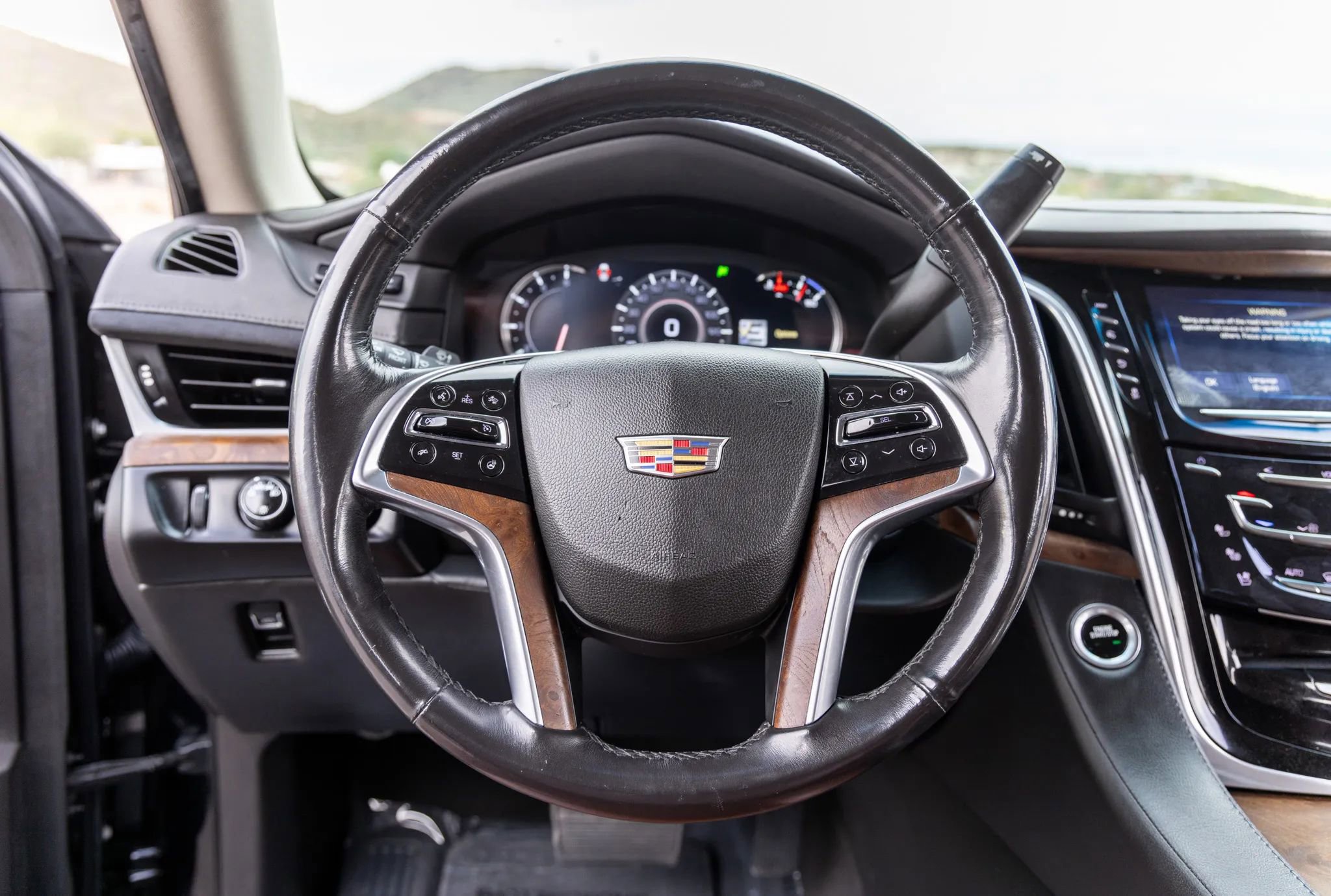 Used 2019 Cadillac Escalade Premium Luxury image 29