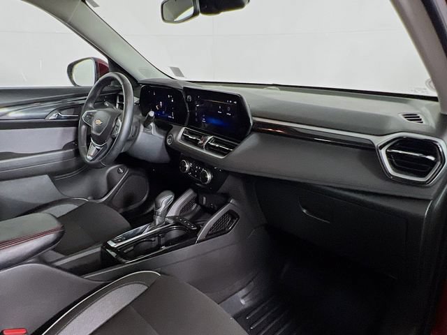 Used 2024 Chevrolet TrailBlazer LT w/ Convenience Package FWD image 39