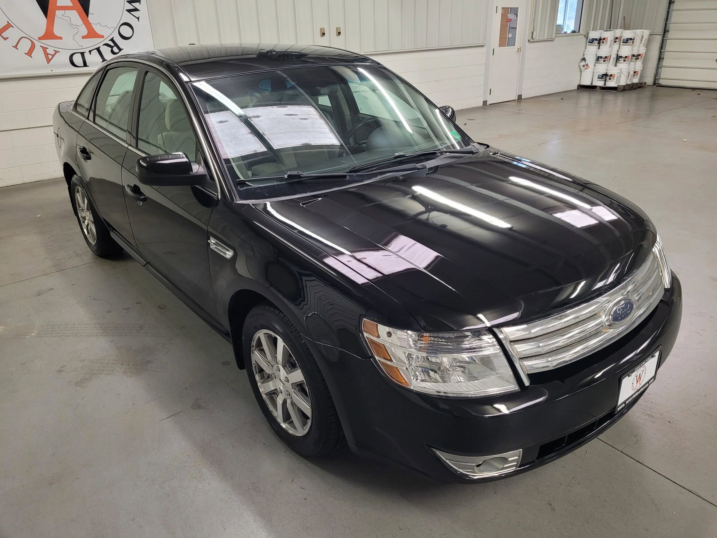 Used 2008 Ford Taurus SEL image 11