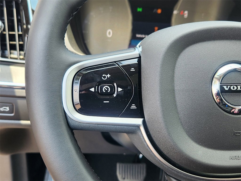 New 2025 Volvo XC60 B5 Plus w/ Protection Package Premier image 8