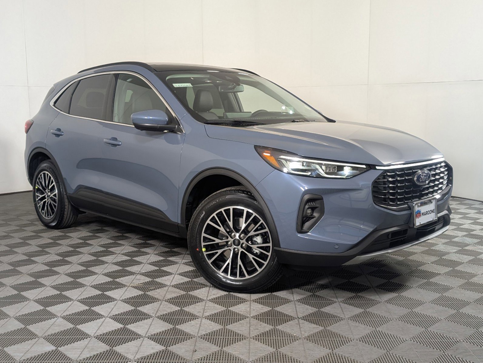 New 2025 Ford Escape SE w/ PHEV Premium Package image 1