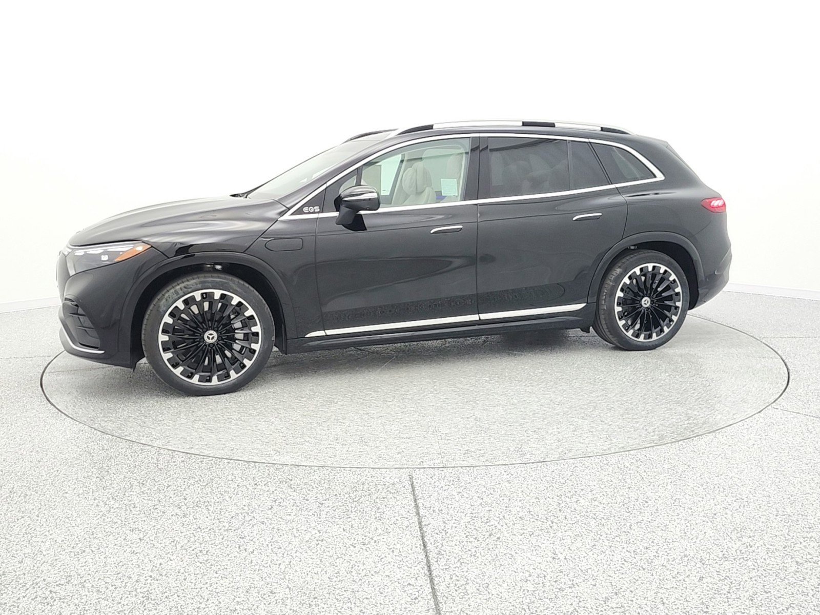 New 2026 Mercedes-Benz EQS 400 4MATIC SUV image 2