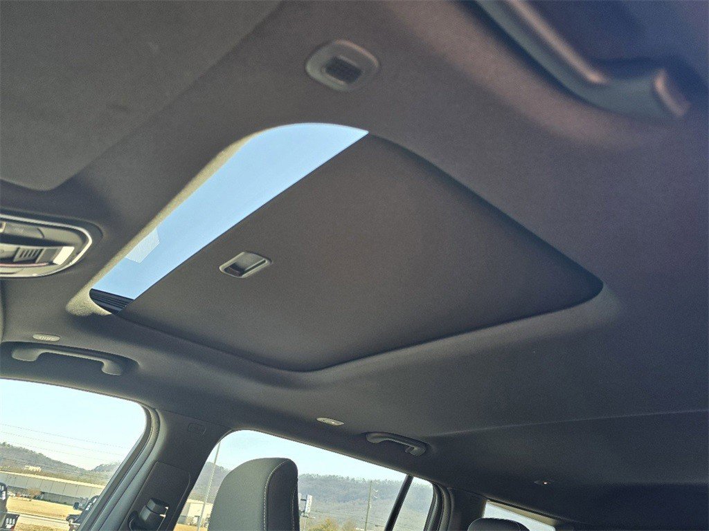 New 2025 Jeep Grand Cherokee L Laredo image 15