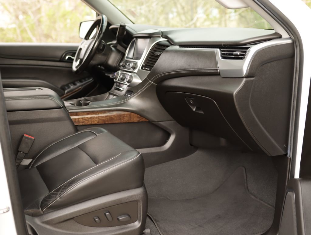 Used 2019 Chevrolet Suburban LT AWD/4WD image 41