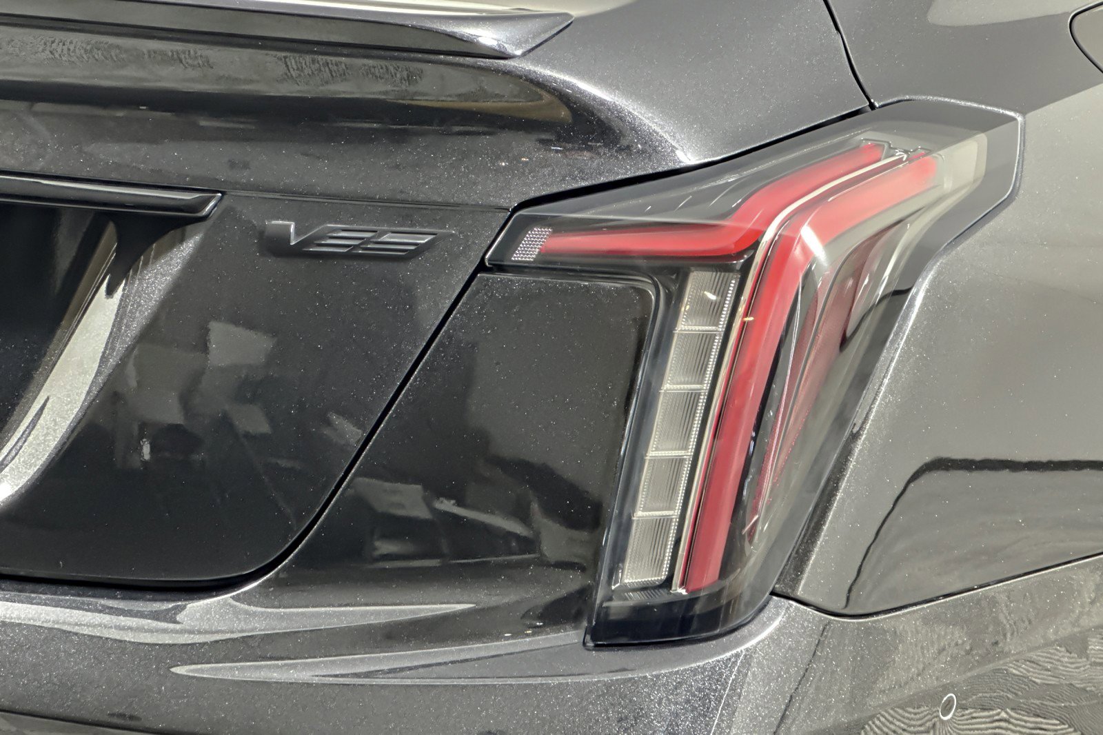 Used 2024 Cadillac CT5 V w/ Platinum Package image 26