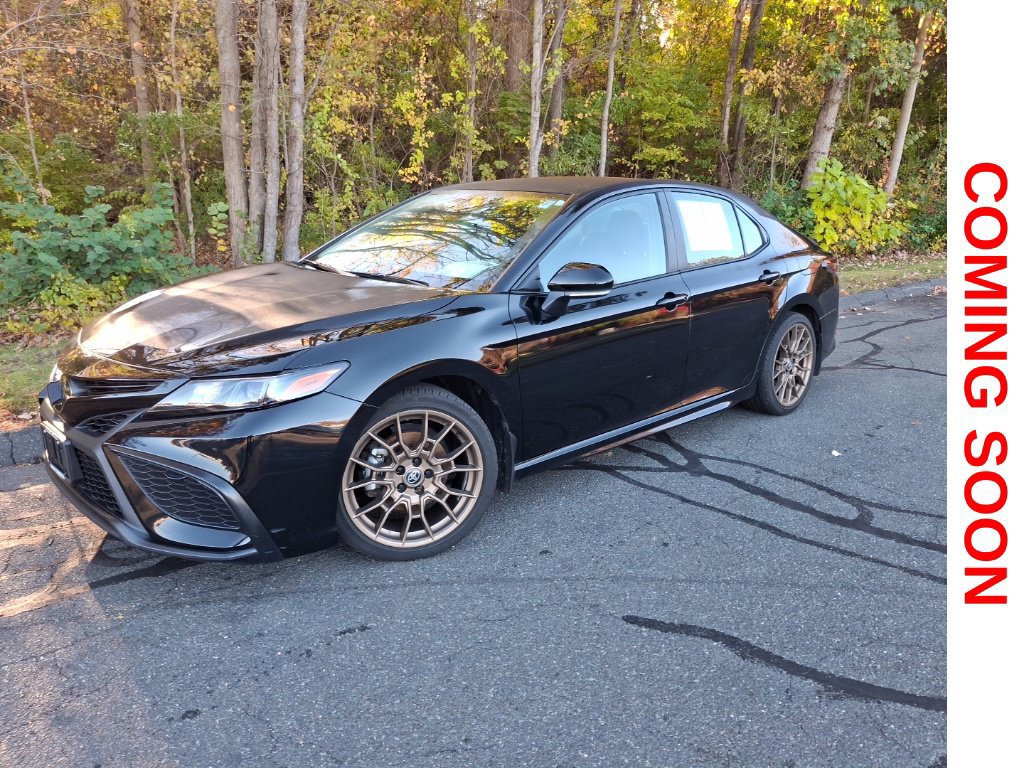 Used 2024 Toyota Camry SE w/ Convenience Package