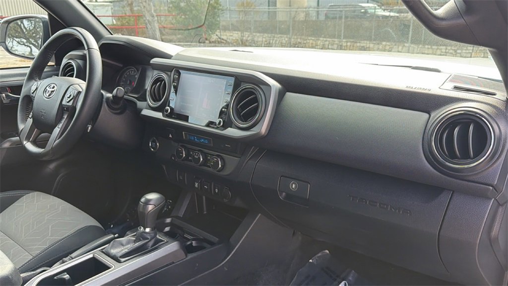 Certified 2023 Toyota Tacoma TRD Off-Road image 41