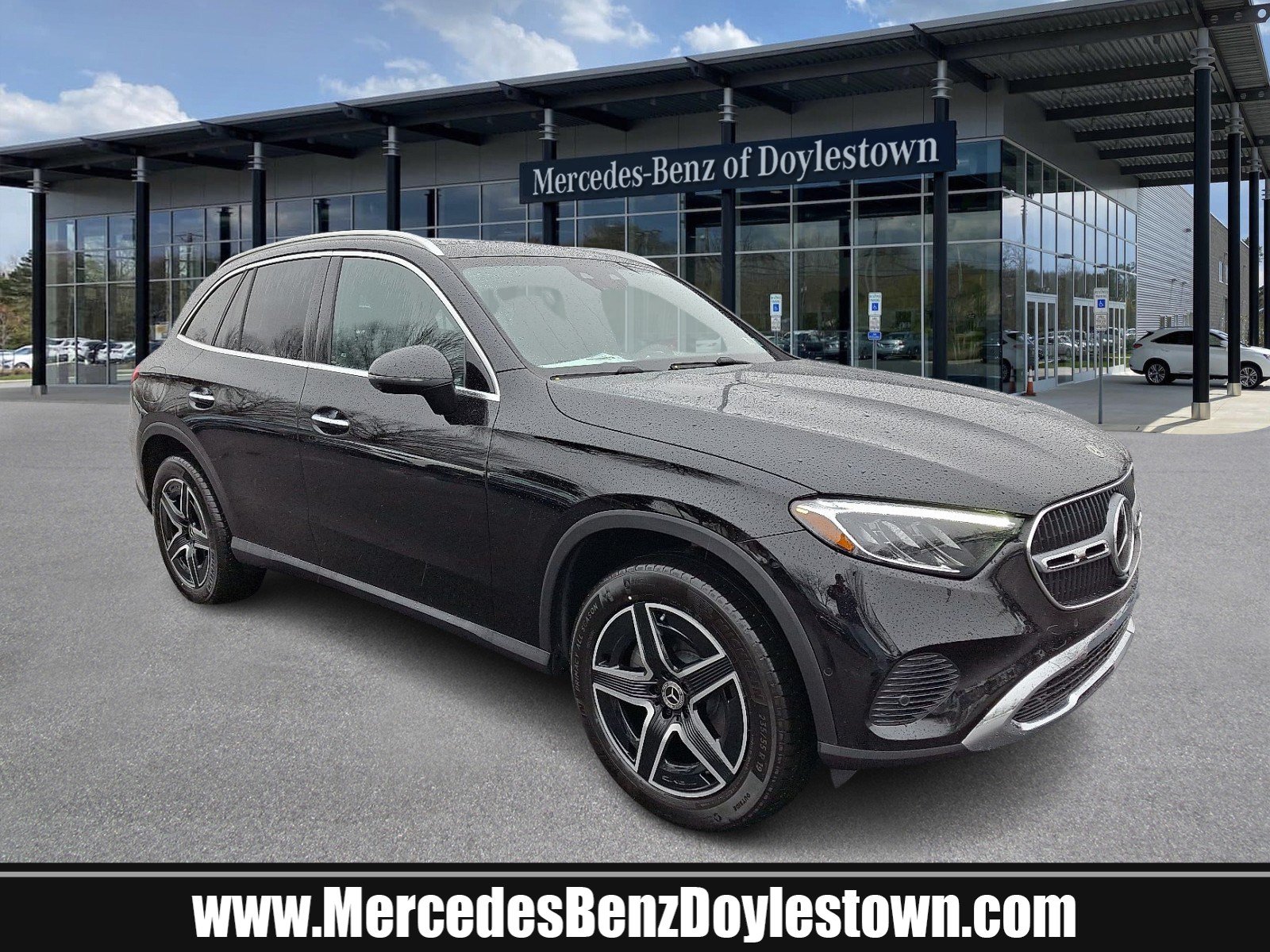 New 2026 Mercedes-Benz GLC 300 4MATIC image 1