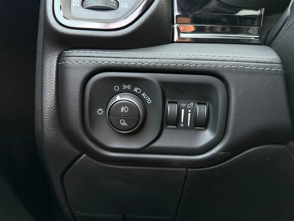 New 2026 RAM 2500 Limited image 19