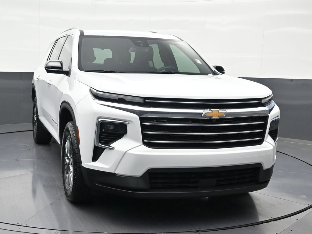 Used 2024 Chevrolet Traverse LT FWD image 8