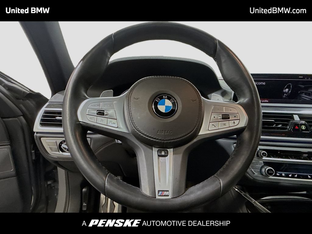 Used 2020 BMW 740i w/ M Sport Package RWD image 6