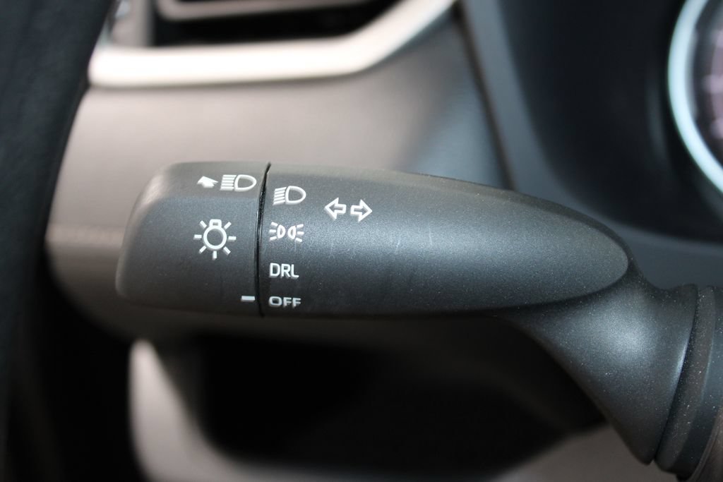 Used 2025 Toyota RAV4 LE AWD/4WD image 21