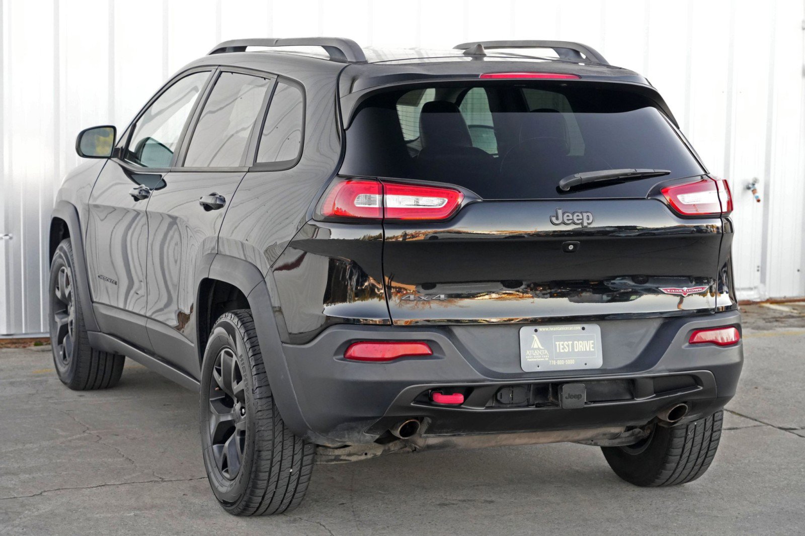 Used 2017 Jeep Cherokee Trailhawk w/ Cold Weather Group image 46