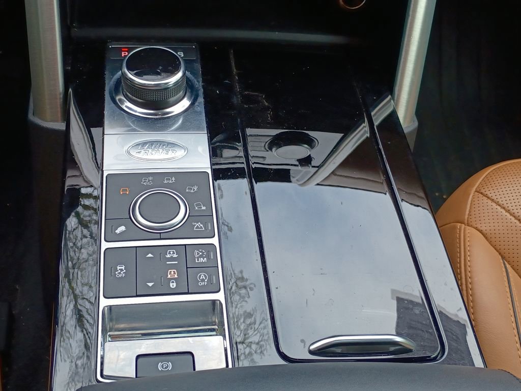 Used 2018 Land Rover Discovery HSE Luxury image 23