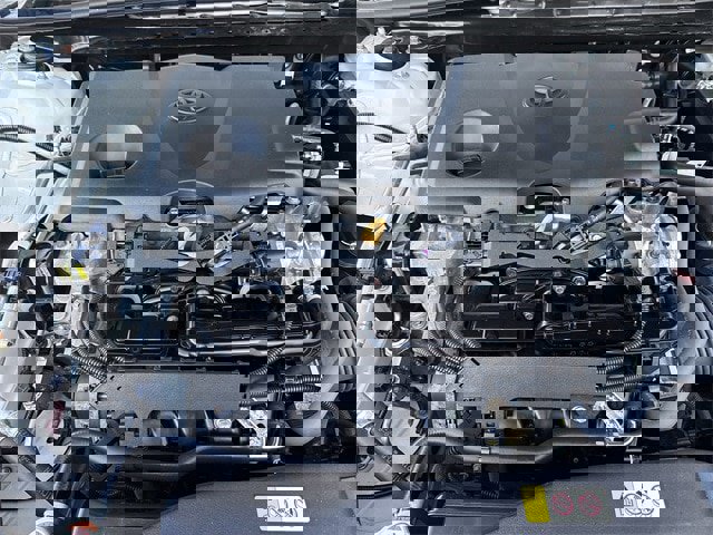 Used 2024 Toyota Camry SE image 31