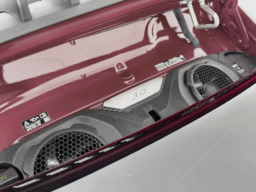 Certified 2025 Porsche 911 Carrera RWD image 27