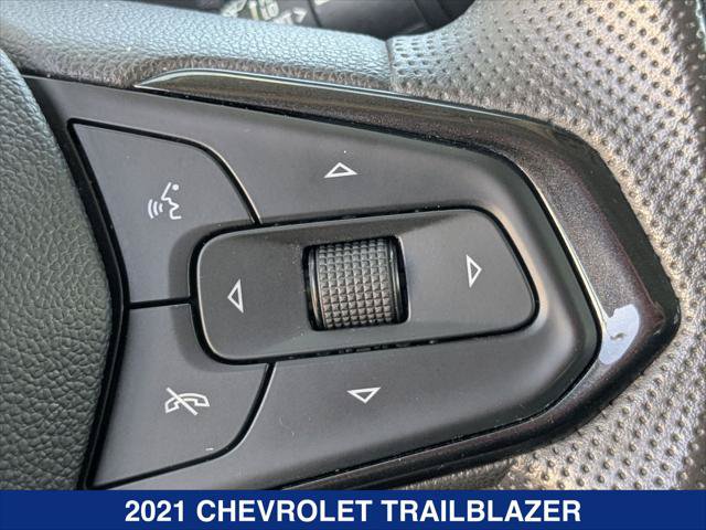 Used 2021 Chevrolet TrailBlazer LT FWD image 15