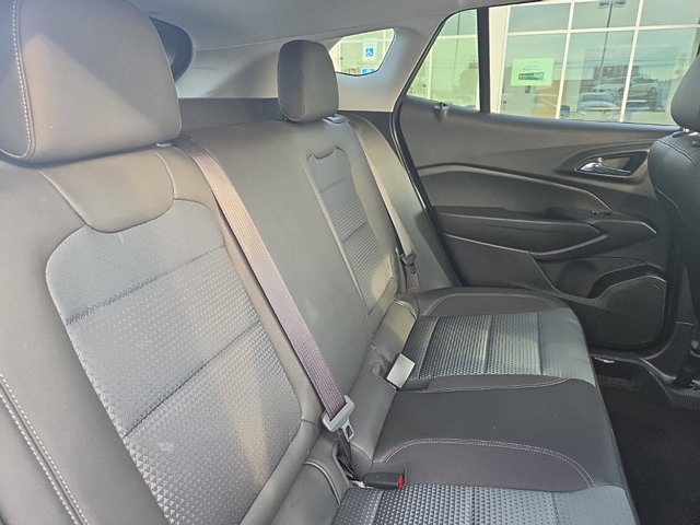 Used 2026 Chevrolet Trax LT FWD image 15