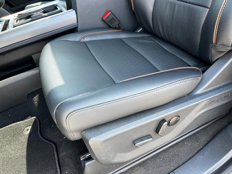 New 2025 Ford F350 Lariat w/ Lariat Ultimate Package image 11