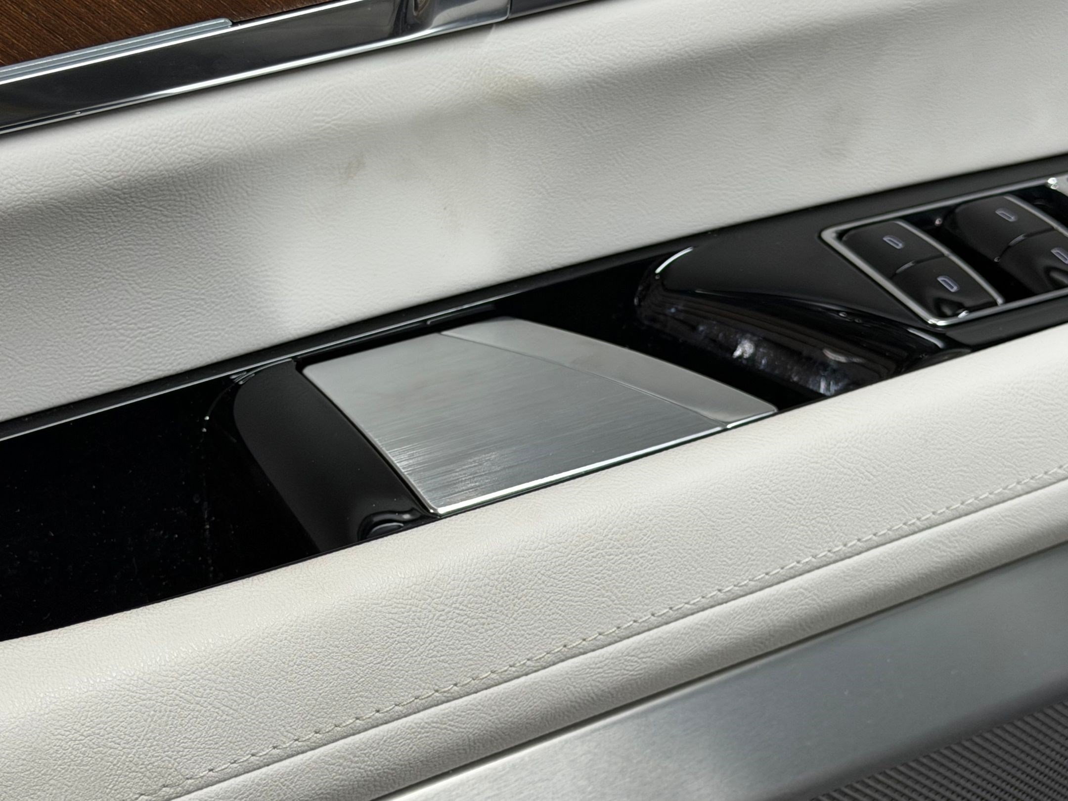 New 2026 Cadillac Vistiq Luxury AWD/4WD image 28