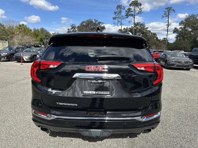 Used 2019 GMC Terrain Denali w/ Driver Alert Package II FWD image 3