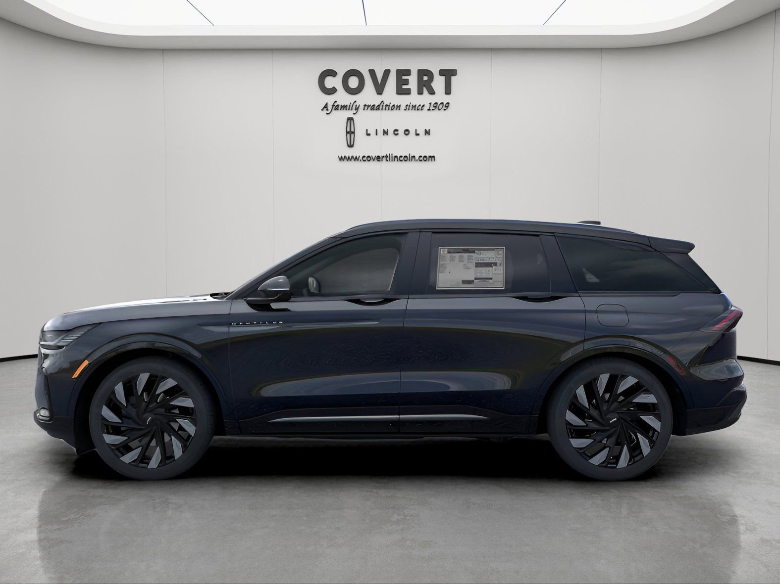 New 2026 Lincoln Nautilus Reserve w/ Jet Appearance Package image 3