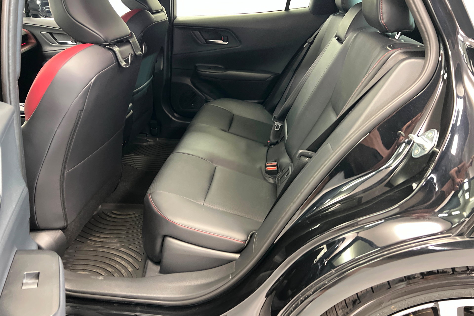 Used 2026 Toyota Prius Plug-In Hybrid w/ Limited Premium Package FWD image 22