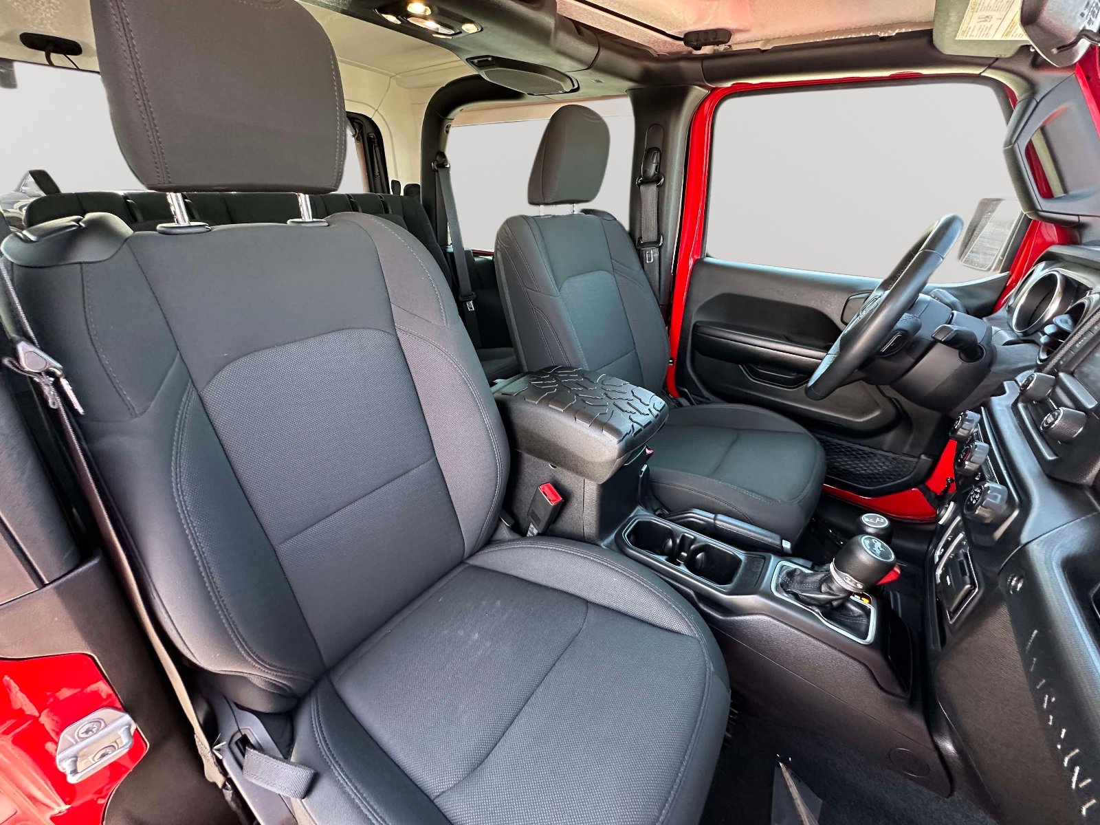 Used 2019 Jeep Wrangler Sport image 22