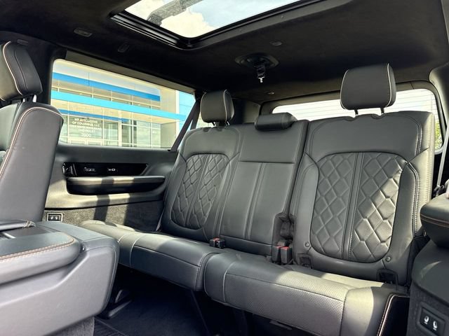 Used 2024 Jeep Grand Wagoneer L Series III w/ Quick Order Packagew 28T AWD/4WD image 24