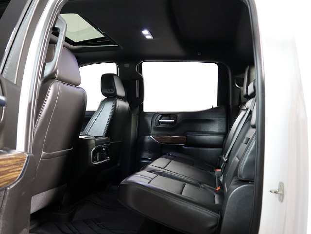Used 2020 Chevrolet Silverado 1500 High Country w/ Technology Package AWD/4WD image 15