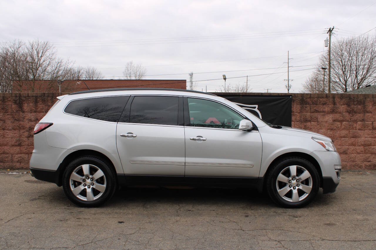 Used 2015 Chevrolet Traverse LTZ AWD/4WD image 5