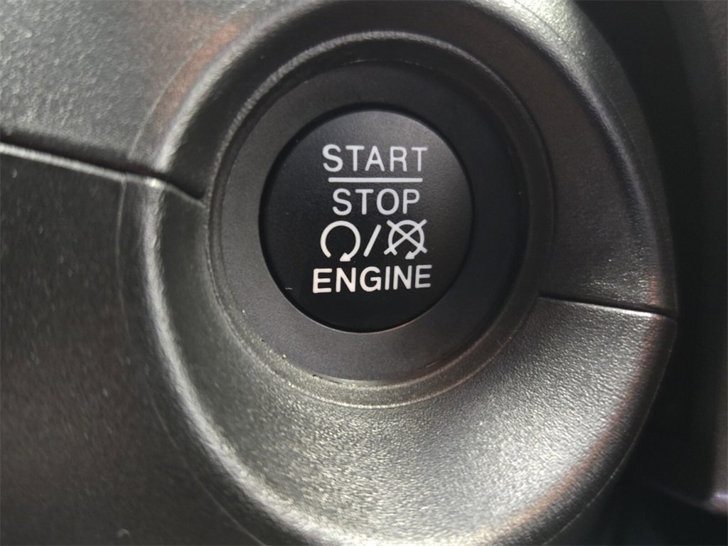 Used 2023 FIAT 500X Sport w/ Technology Group image 27