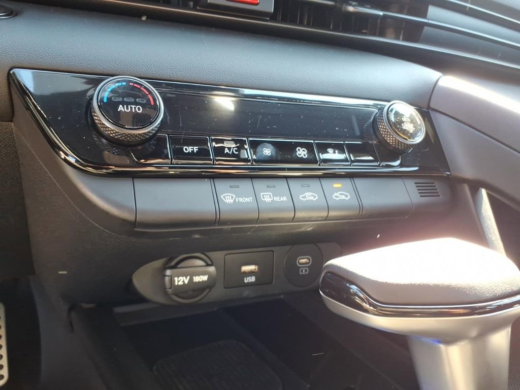 New 2025 Hyundai Elantra Sport image 26