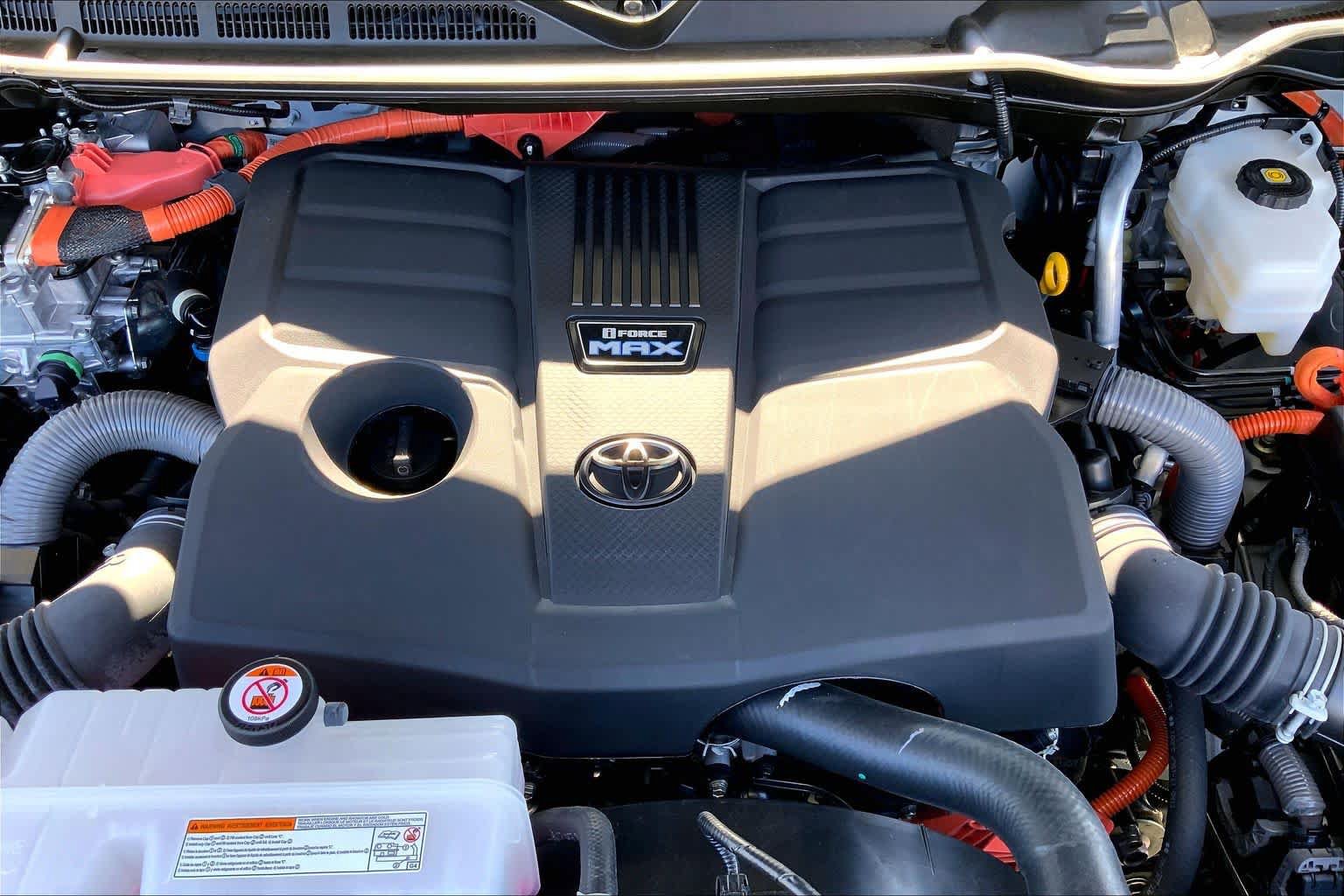 Used 2026 Toyota Tundra Limited AWD/4WD image 31