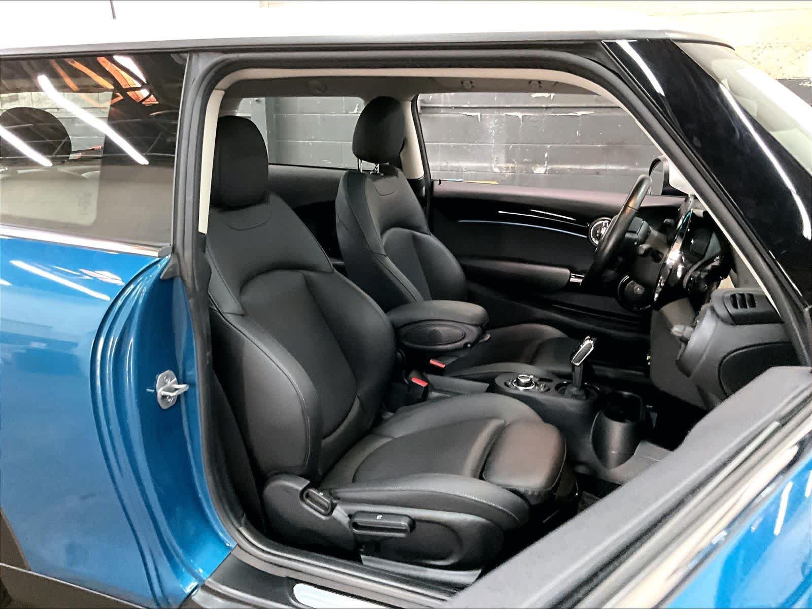 Used 2024 MINI Cooper SE FWD image 10