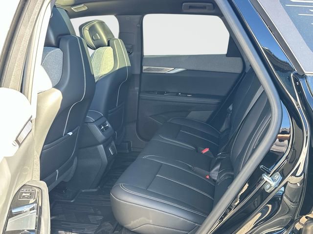 New 2026 Cadillac Optiq Luxury 1 image 11