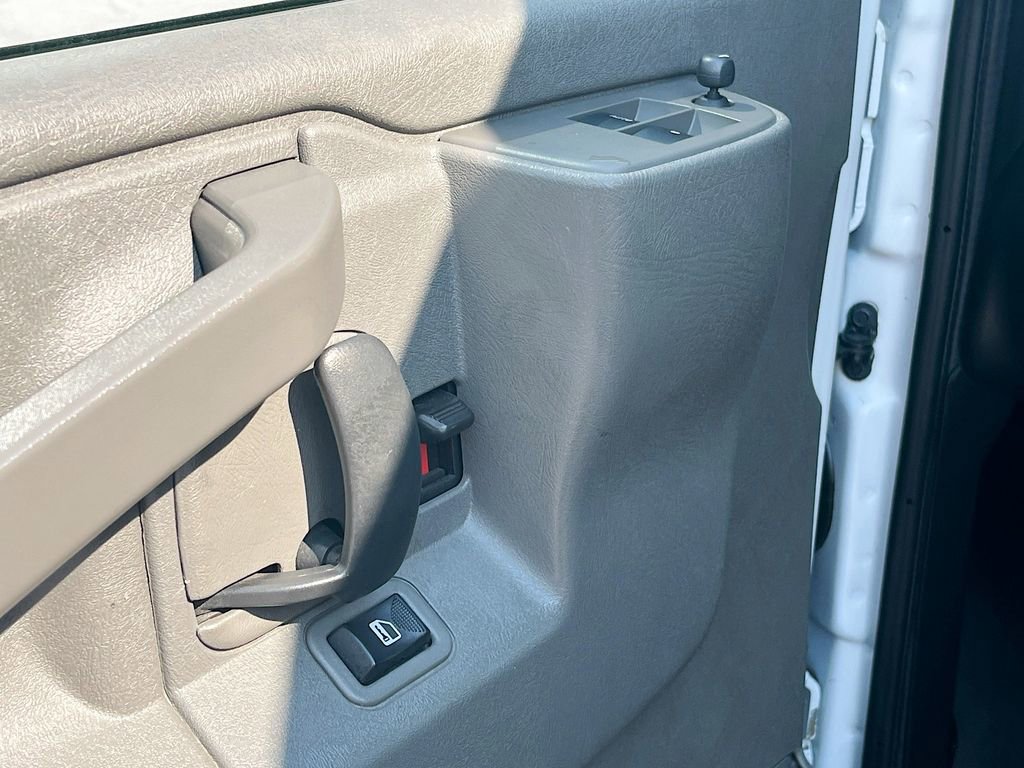 Used 2022 GMC Savana 2500 w/ Driver Convenience Package RWD image 16