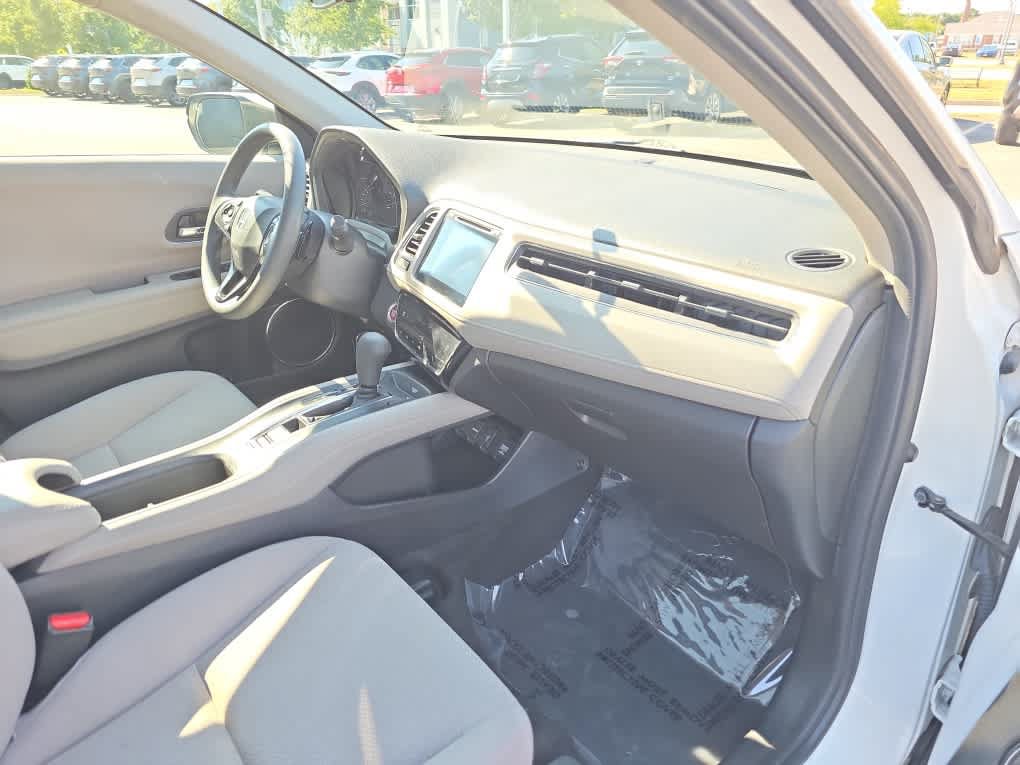Used 2018 Honda HR-V EX image 25