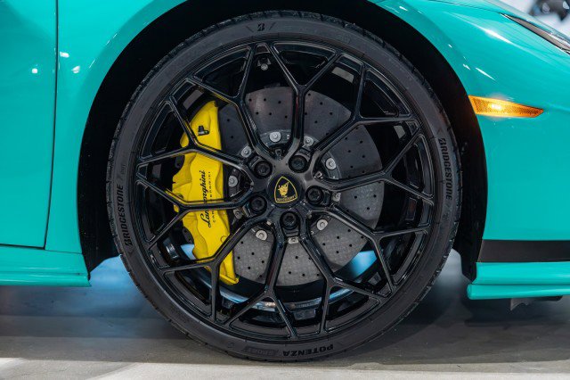 Used 2024 Lamborghini Huracan Tecnica image 39