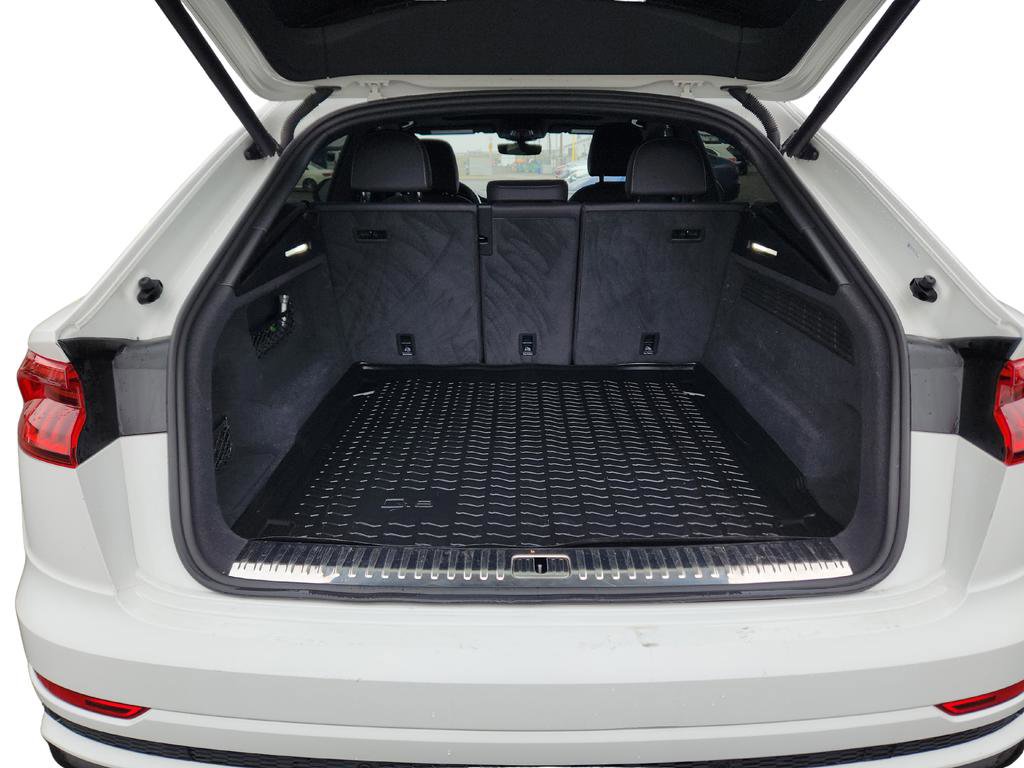 Used 2019 Audi Q8 Premium Plus AWD/4WD image 25