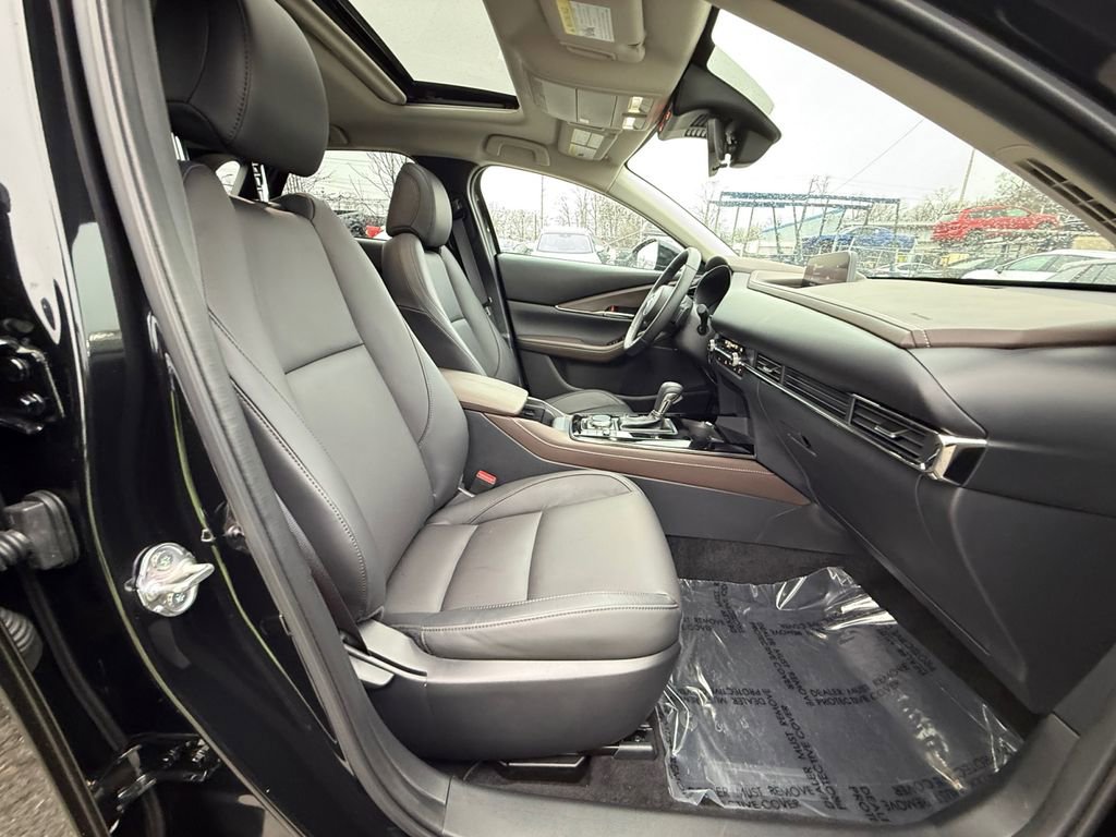 Used 2025 MAZDA CX-30 AWD 2.5 S w/ Premium Package image 24