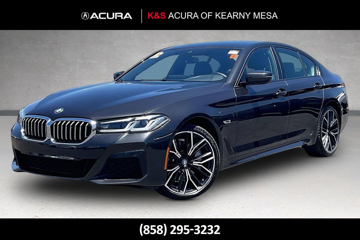 Used 2023 BMW 530e w/ M Sport Package RWD image 1