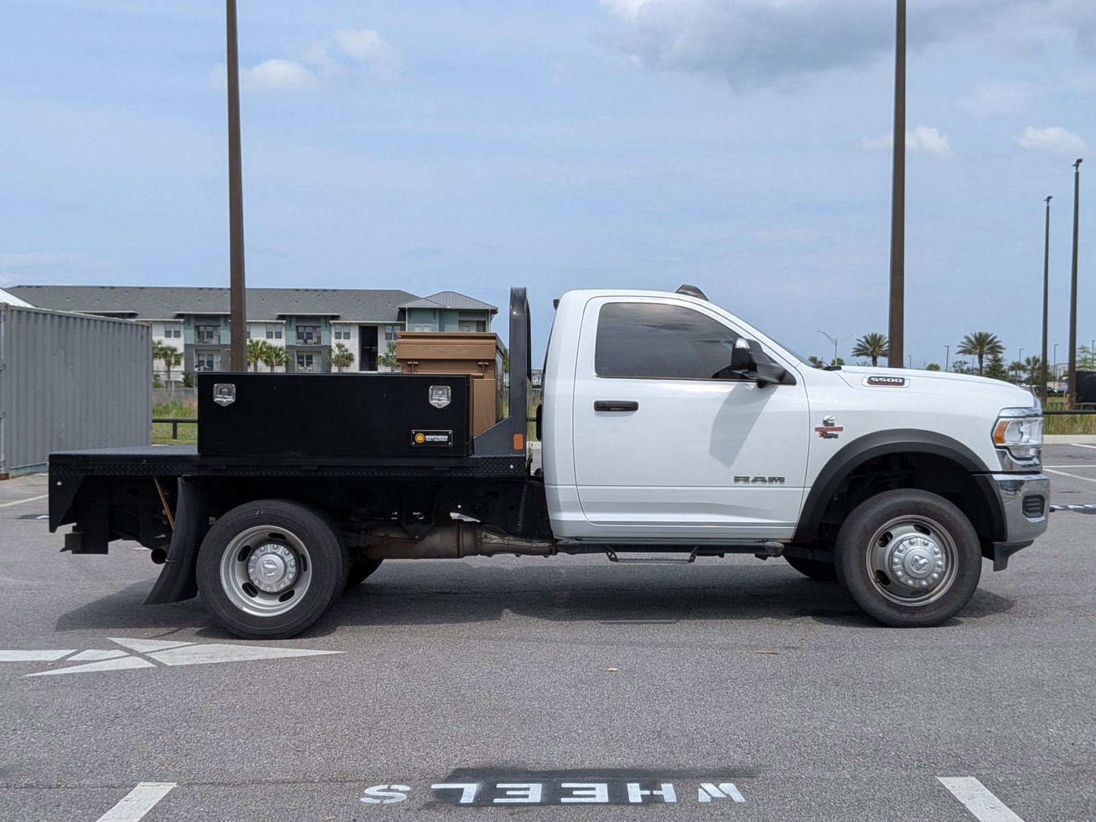 Used 2021 RAM 5500 Tradesman AWD/4WD image 3