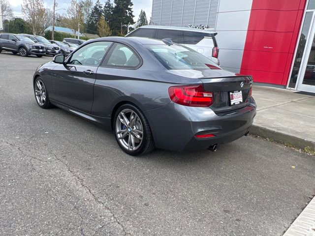 Used 2015 BMW M235i Coupe image 9