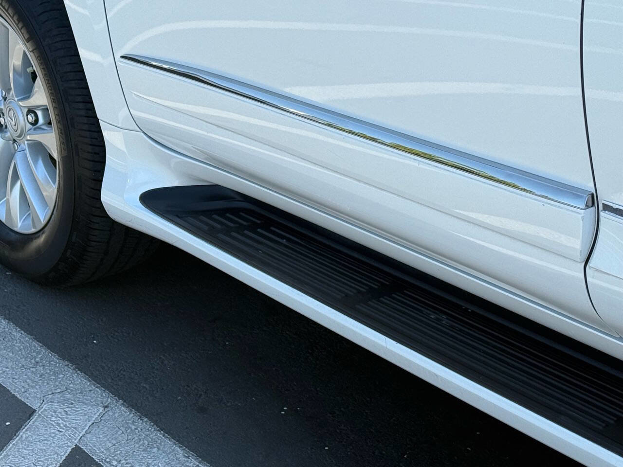 Used 2017 Lexus GX 460 image 16