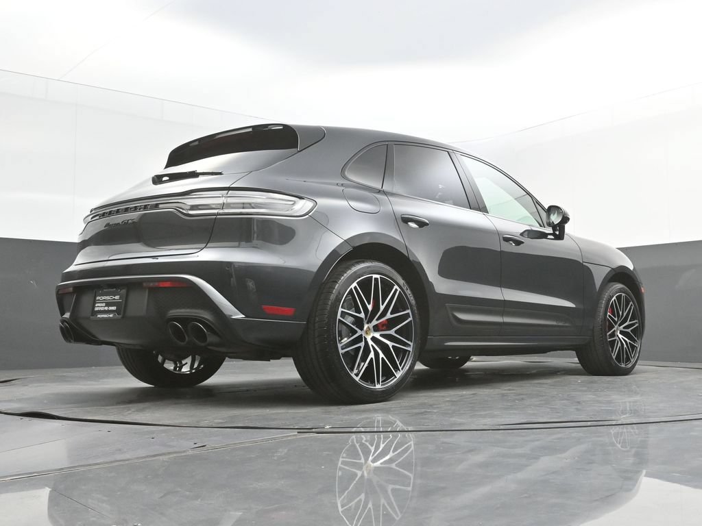 Certified 2024 Porsche Macan GTS AWD/4WD image 33
